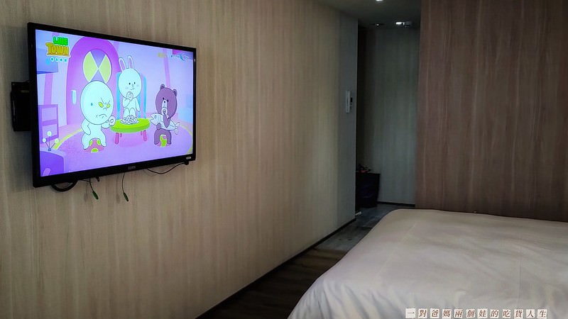 嘉義住宿│西區│隱藏於文化路夜市間的超優質住宿,浮誇系吃到飽早餐更是讓人驚艷的享受。