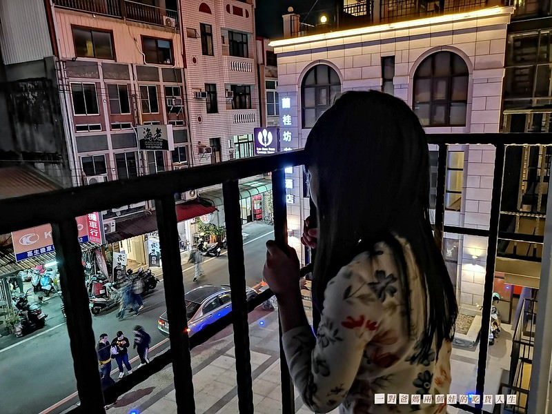 嘉義住宿│西區│隱藏於文化路夜市間的超優質住宿,浮誇系吃到飽早餐更是讓人驚艷的享受。