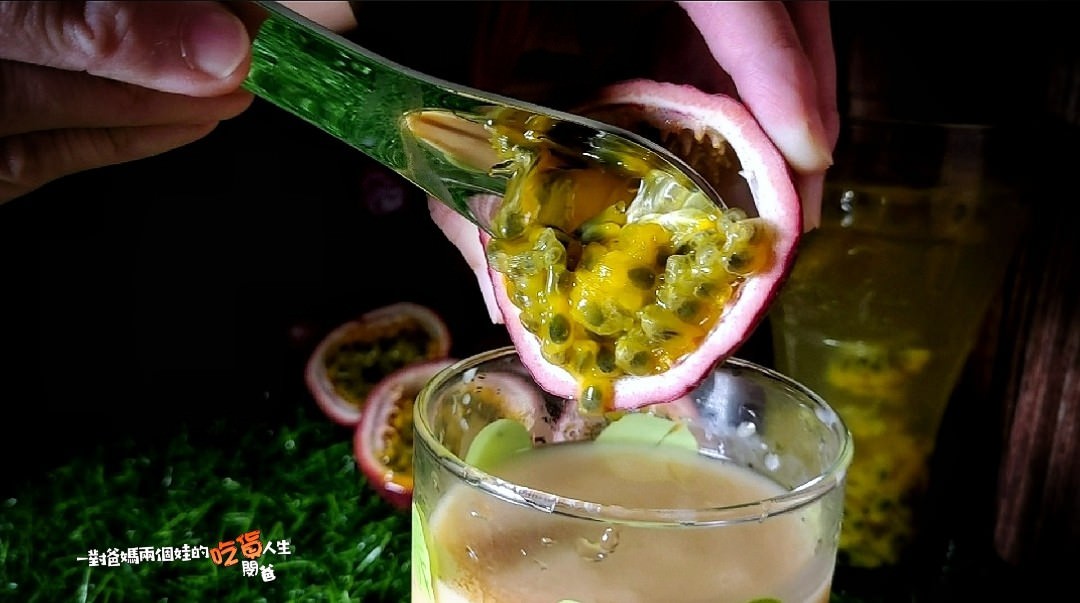 老杜百香果│宅配美食│來自南投埔里,給你淡淡的酸、濃濃的香甜滋味,可遇不可求的酸V酸V經典風味,就吃這一家！