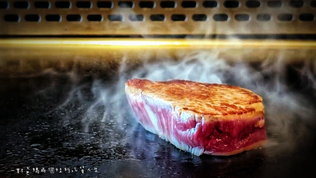 焰鐵板燒｜漢來大飯店｜偶像劇才有的儀式感高空景觀餐廳，VIP等級的私廚料理給你華而不奢、雅而不俗的鐵板秀。