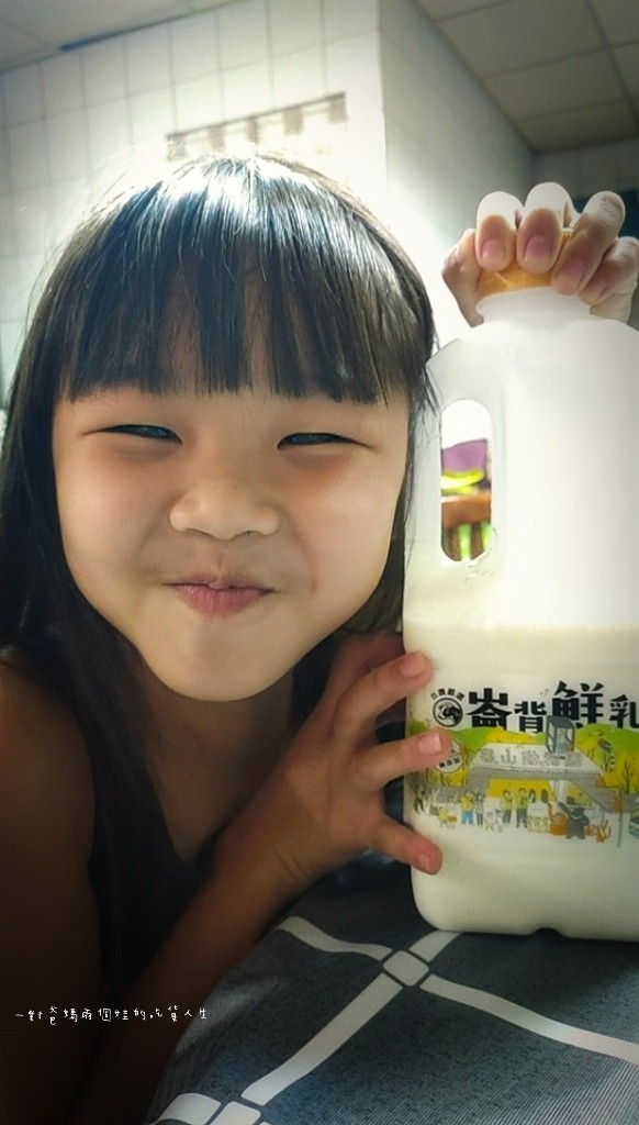 崙背鮮乳x壽山動物園聯名鮮乳│全聯人氣款小農鮮乳給你濃醇香，壽山動物園空中步道俯瞰園區超人氣動物明星！