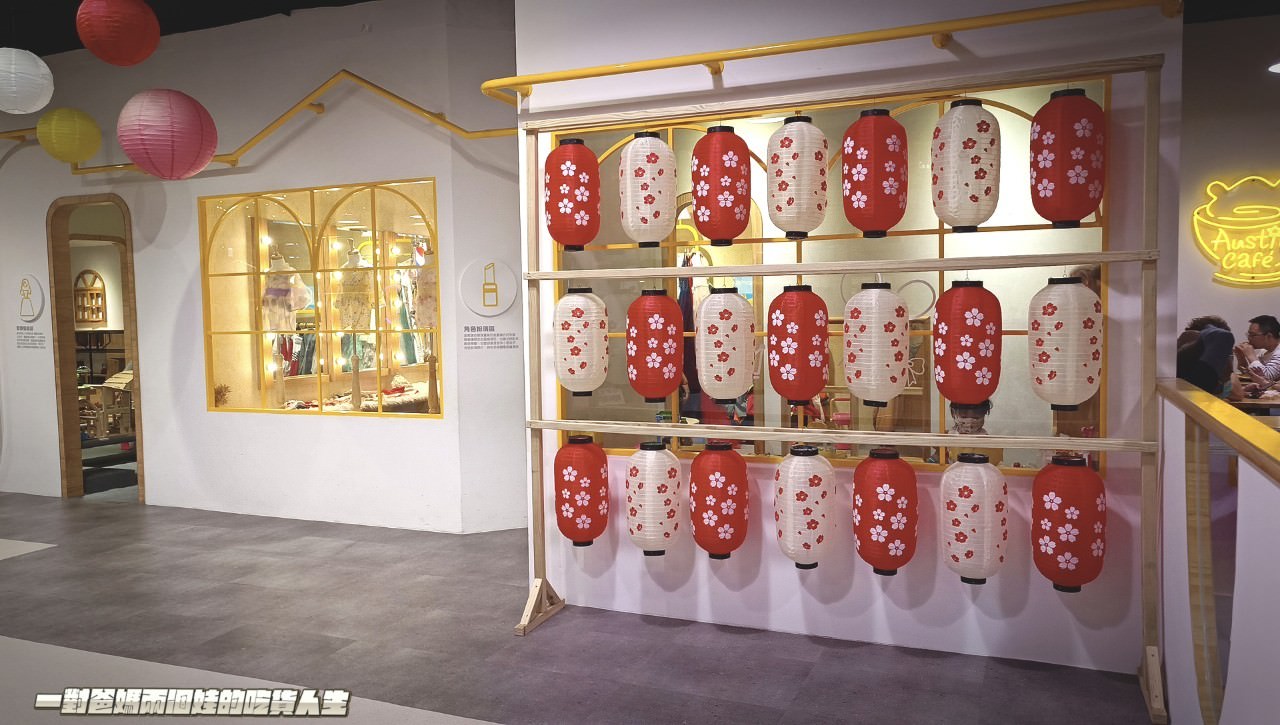 奧斯丁夢想樂園|高雄室內樂園|草衙SKM Park|400多坪浮誇系親子樂園,給你百坪球池、大沙坑、家家酒、跳跳床、角色扮演、小火車等多項設施讓你玩到爆! - 第59張圖 奧斯丁夢想樂園|高雄室內樂園|草衙SKM Park|400多坪浮誇系親子樂園,給你百坪球池、大沙坑、家家酒、跳跳床、角色扮演、小火車等多項設施讓你玩到爆!
