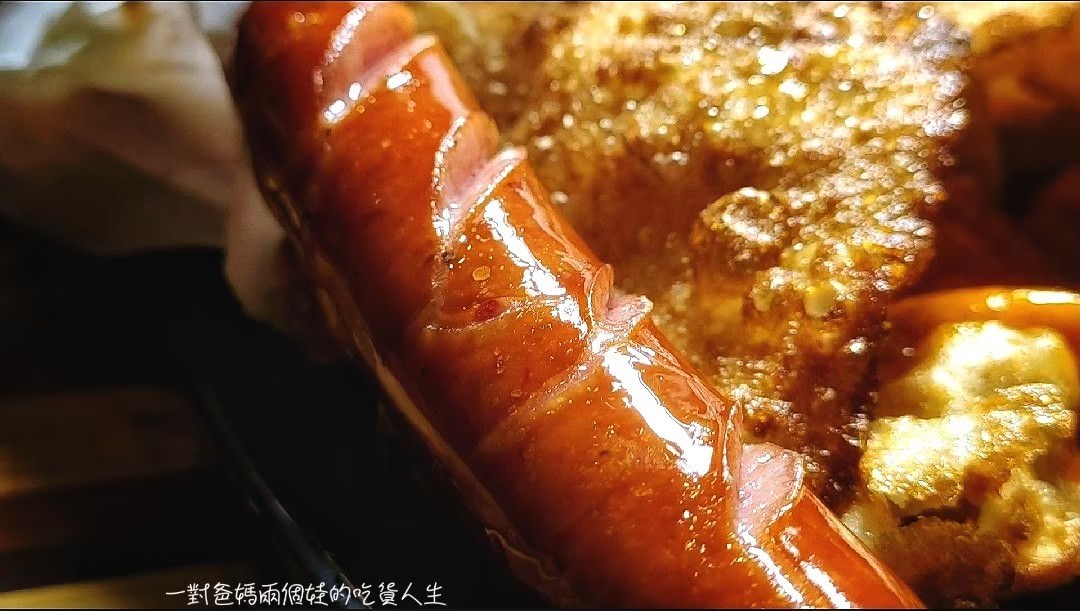 老爺車炮蛋蔥油餅│高雄左營│炸蛋麻辣鍋、豬油拌飯、拌麵、打拋豬、鍋燒,讓你銅板價就能吃上! - 第13張圖 老爺車炮蛋蔥油餅│高雄左營│炸蛋麻辣鍋、豬油拌飯、拌麵、打拋豬、鍋燒,讓你銅板價就能吃上!