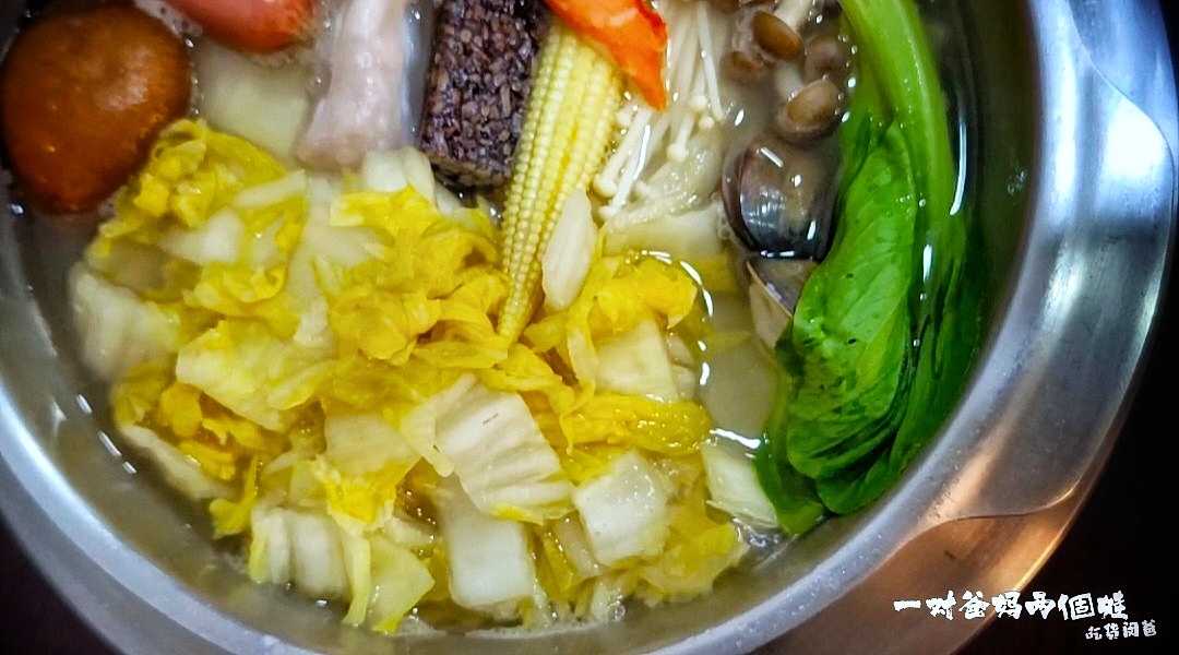 賀呷一食鍋│高雄三民│低調平價自助吧吃到飽小火鍋,麻辣鴨血、牛奶、咖哩、泡菜鍋重口味必吃,昆布柴魚意外夠味必點! - 第27張圖 賀呷一食鍋│高雄三民│低調平價自助吧吃到飽小火鍋,麻辣鴨血、牛奶、咖哩、泡菜鍋重口味必吃,昆布柴魚意外夠味必點!