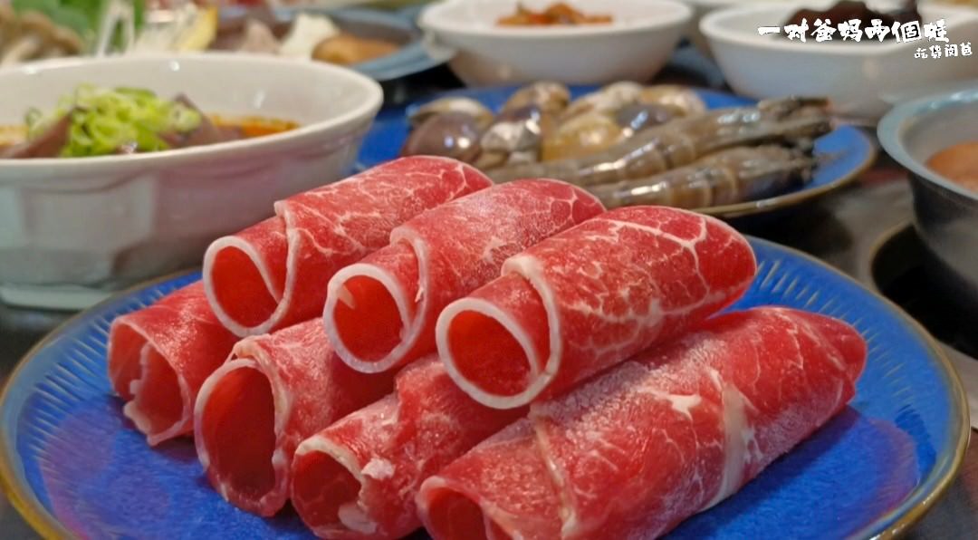 賀呷一食鍋│高雄三民│低調平價自助吧吃到飽小火鍋,麻辣鴨血、牛奶、咖哩、泡菜鍋重口味必吃,昆布柴魚意外夠味必點! - 第14張圖 賀呷一食鍋│高雄三民│低調平價自助吧吃到飽小火鍋,麻辣鴨血、牛奶、咖哩、泡菜鍋重口味必吃,昆布柴魚意外夠味必點!