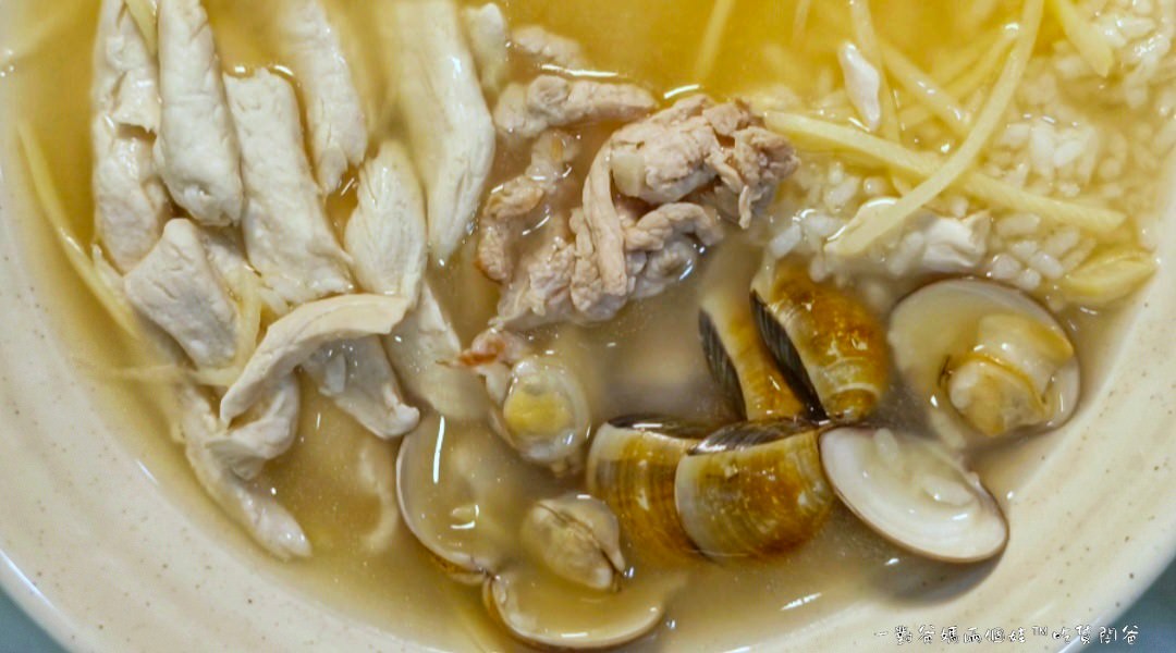欣漁翁海產粥│高醫美食│超浮誇!料頭霸氣、份量十足、湯頭鮮甜的巨大海產粥,讓你一次吃好吃滿,還有冷氣可以吹! - 第26張圖 欣漁翁海產粥│高醫美食│超浮誇!料頭霸氣、份量十足、湯頭鮮甜的巨大海產粥,讓你一次吃好吃滿,還有冷氣可以吹!