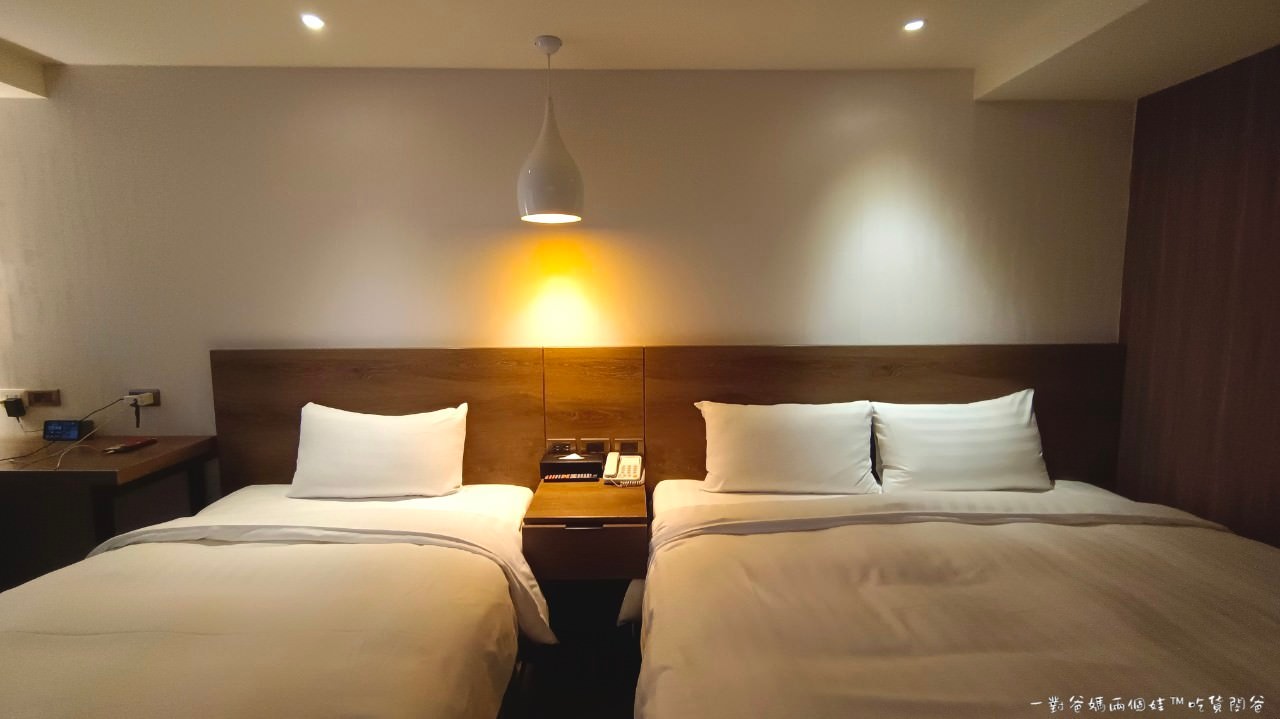 蘭桂坊花園酒店│嘉義住宿│文化路夜市超優質平價住宿，再給你浮誇系早餐吃到飽。
