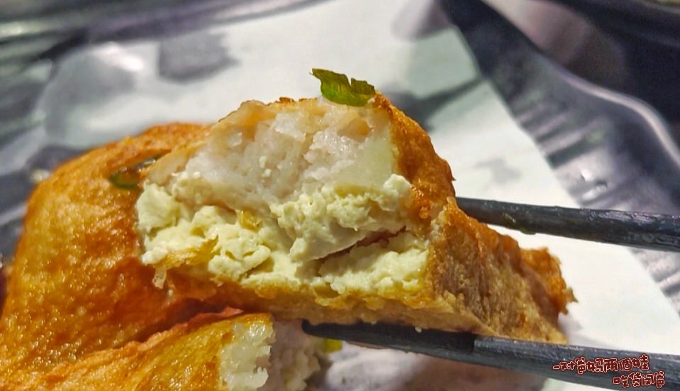 聞雞起爐 │ 高雄鳳山 │ 港式麻辣雞煲火鍋讓你一雞兩吃!獨門秘製醬味乾鍋熱炒再來個十足港味醬香雞湯鍋! - 第26張圖 聞雞起爐 │ 高雄鳳山 │ 港式麻辣雞煲火鍋讓你一雞兩吃!獨門秘製醬味乾鍋熱炒再來個十足港味醬香雞湯鍋!