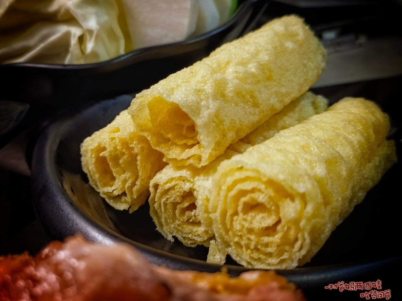 聞雞起爐 │ 高雄鳳山 │ 港式麻辣雞煲火鍋讓你一雞兩吃!獨門秘製醬味乾鍋熱炒再來個十足港味醬香雞湯鍋! - 第61張圖 聞雞起爐 │ 高雄鳳山 │ 港式麻辣雞煲火鍋讓你一雞兩吃!獨門秘製醬味乾鍋熱炒再來個十足港味醬香雞湯鍋!