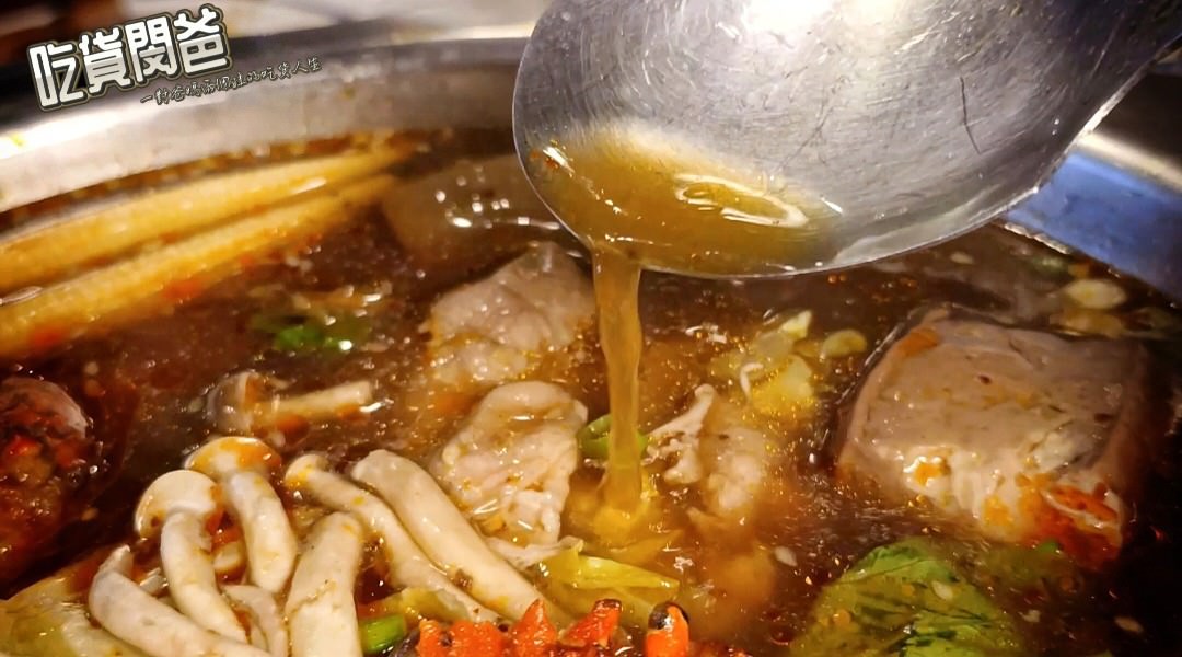 LA時尚川菜 • 台南善化 • 超狂片皮鴨、麻辣鴨鍋必點！給你滿滿川味江湖菜色，讓你呼朋引伴的聚餐首選！