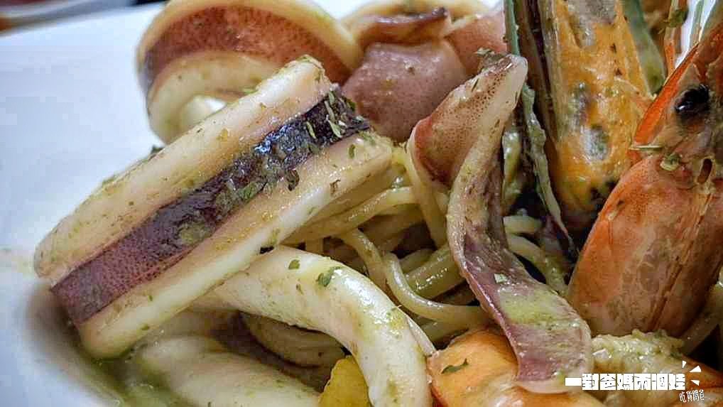 ROSA義大利餐廳。高雄左營。肉大塊!海味鮮!份量霸氣!價格更是高CP且貼近人心的義大利料理,讓你一吃愛上! - 第54張圖 ROSA義大利餐廳。高雄左營。肉大塊!海味鮮!份量霸氣!價格更是高CP且貼近人心的義大利料理,讓你一吃愛上!