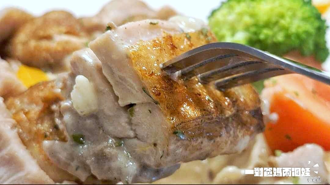 ROSA義大利餐廳。高雄左營。肉大塊!海味鮮!份量霸氣!價格更是高CP且貼近人心的義大利料理,讓你一吃愛上! - 第32張圖 ROSA義大利餐廳。高雄左營。肉大塊!海味鮮!份量霸氣!價格更是高CP且貼近人心的義大利料理,讓你一吃愛上!