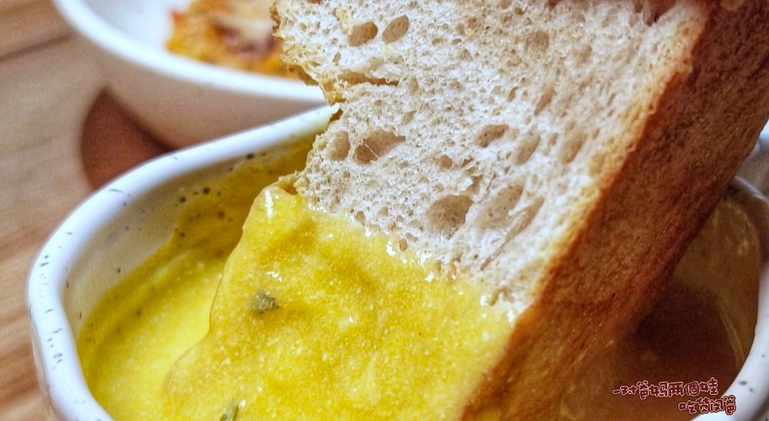 夏德莉brunch.pasta巨蛋店|高雄左營|療癒系手撕漢堡、義大利麵、燉飯,遇上視覺系飲品甜點,一次吃上,絕對愛上! - 第12張圖 夏德莉brunch.pasta巨蛋店|高雄左營|療癒系手撕漢堡、義大利麵、燉飯,遇上視覺系飲品甜點,一次吃上,絕對愛上!