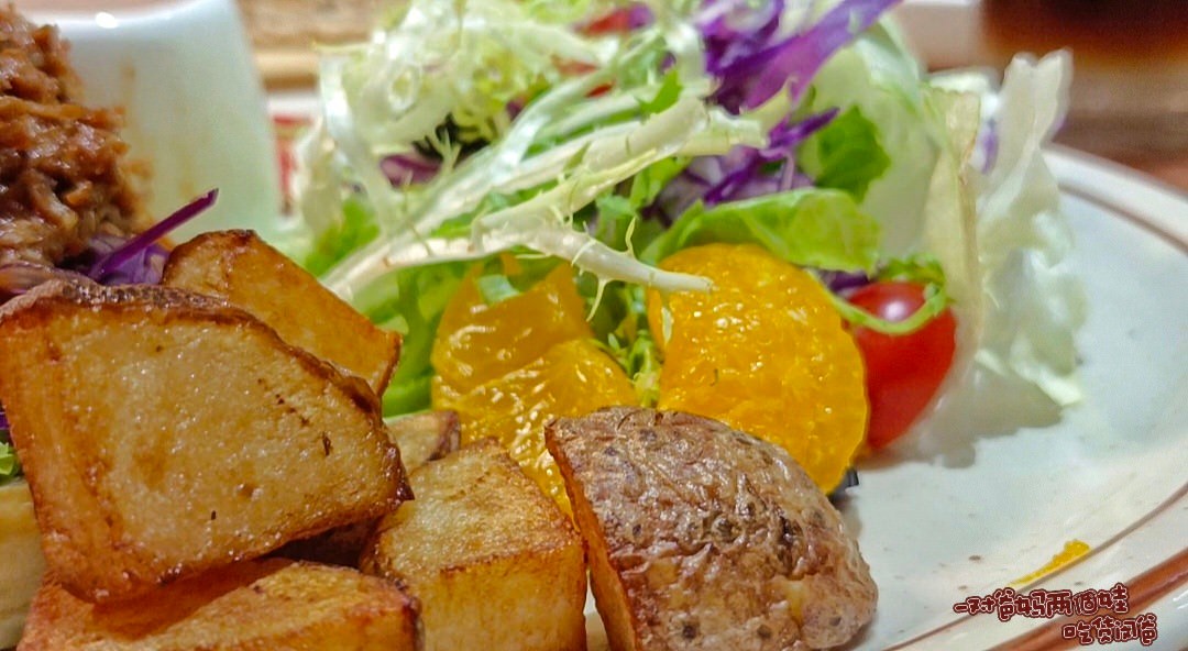 夏德莉brunch.pasta巨蛋店|高雄左營|療癒系手撕漢堡、義大利麵、燉飯,遇上視覺系飲品甜點,一次吃上,絕對愛上! - 第24張圖 夏德莉brunch.pasta巨蛋店|高雄左營|療癒系手撕漢堡、義大利麵、燉飯,遇上視覺系飲品甜點,一次吃上,絕對愛上!
