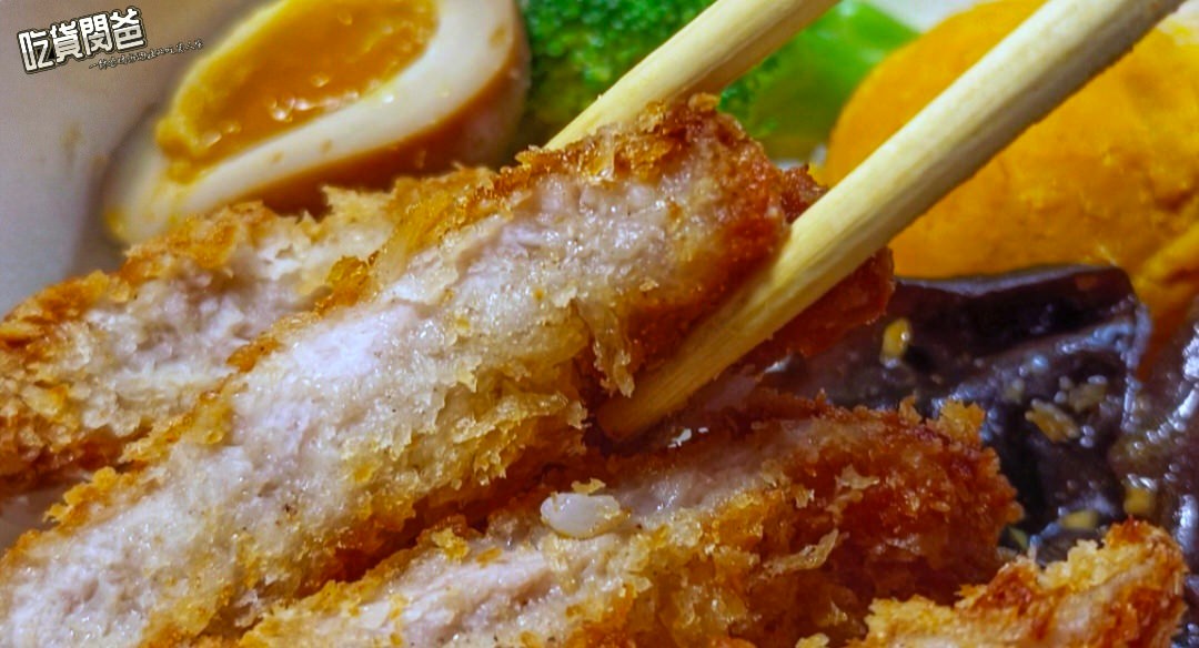 搞頑皮咖哩 • 高雄苓雅 • 濃郁醬香咖哩混搭金黃酥香豬排、多汁鮮嫩唐揚雞啵棒,剝皮辣椒烘蛋更是一吃愛上! - 第19張圖 搞頑皮咖哩 • 高雄苓雅 • 濃郁醬香咖哩混搭金黃酥香豬排、多汁鮮嫩唐揚雞啵棒,剝皮辣椒烘蛋更是一吃愛上!