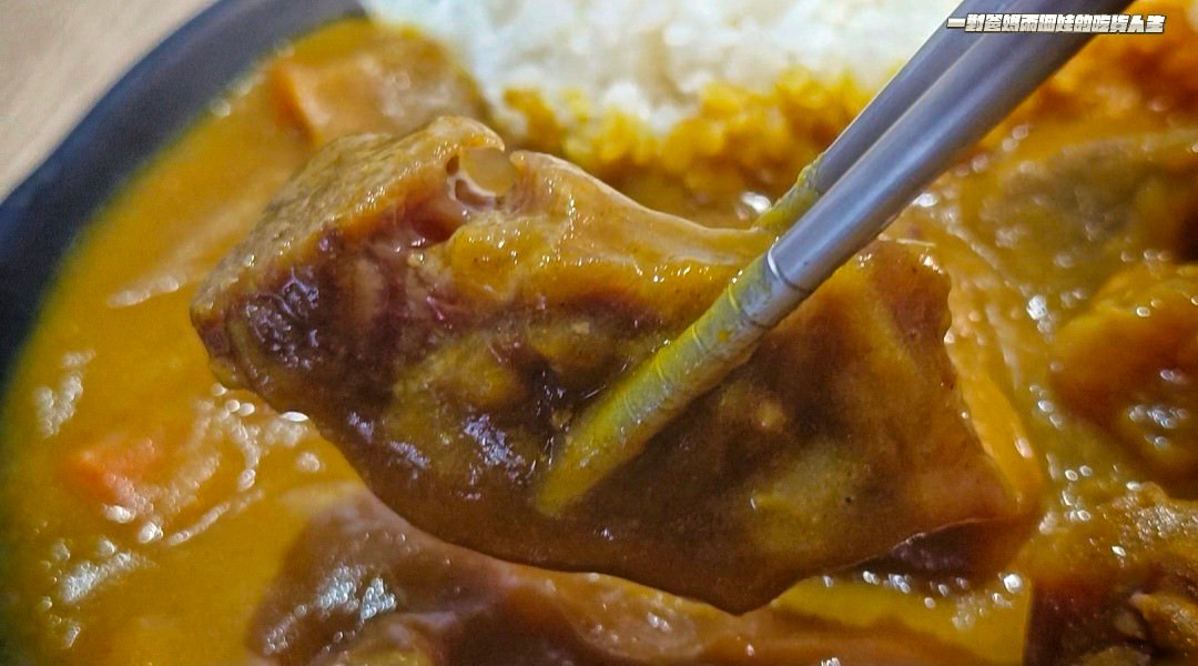 老闆不夠辣│高雄三民│咖哩飯給你銅板價,還有比臉大雞排、唐揚雞大肉球咖哩飯,更是會讓你一吃愛上! - 第30張圖 老闆不夠辣│高雄三民│咖哩飯給你銅板價,還有比臉大雞排、唐揚雞大肉球咖哩飯,更是會讓你一吃愛上!