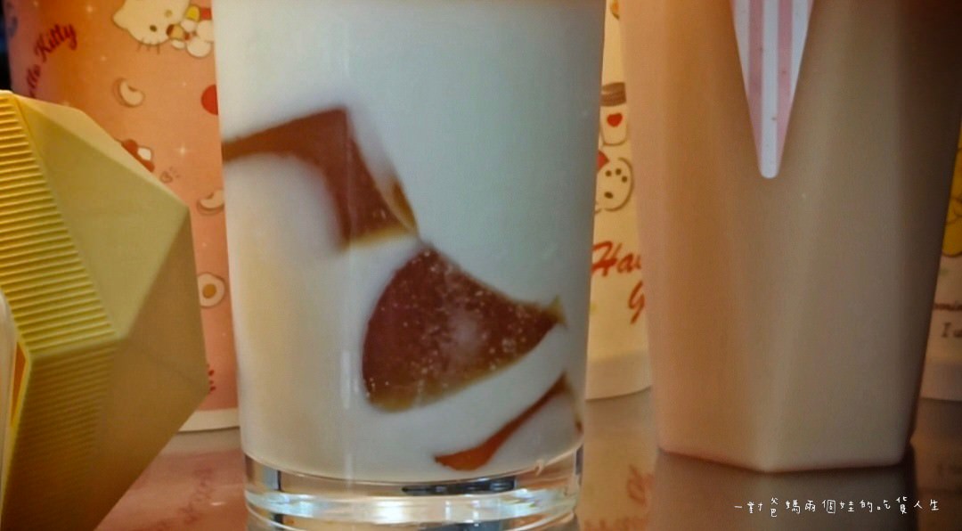 清心福全｜高雄三民｜手搖飲的經典品牌｜收集Hello Kitty、布丁狗、帕恰狗三麗鷗系列聯名款周邊，茶飲喝起來！