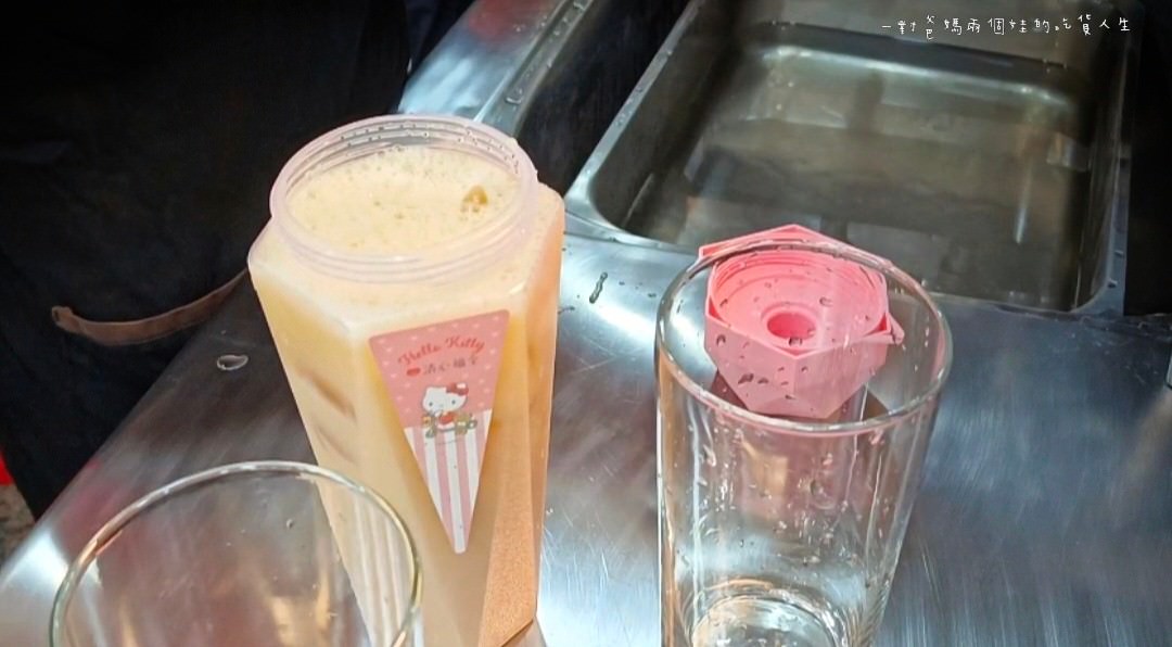 清心福全｜高雄三民｜手搖飲的經典品牌｜收集Hello Kitty、布丁狗、帕恰狗三麗鷗系列聯名款周邊，茶飲喝起來！