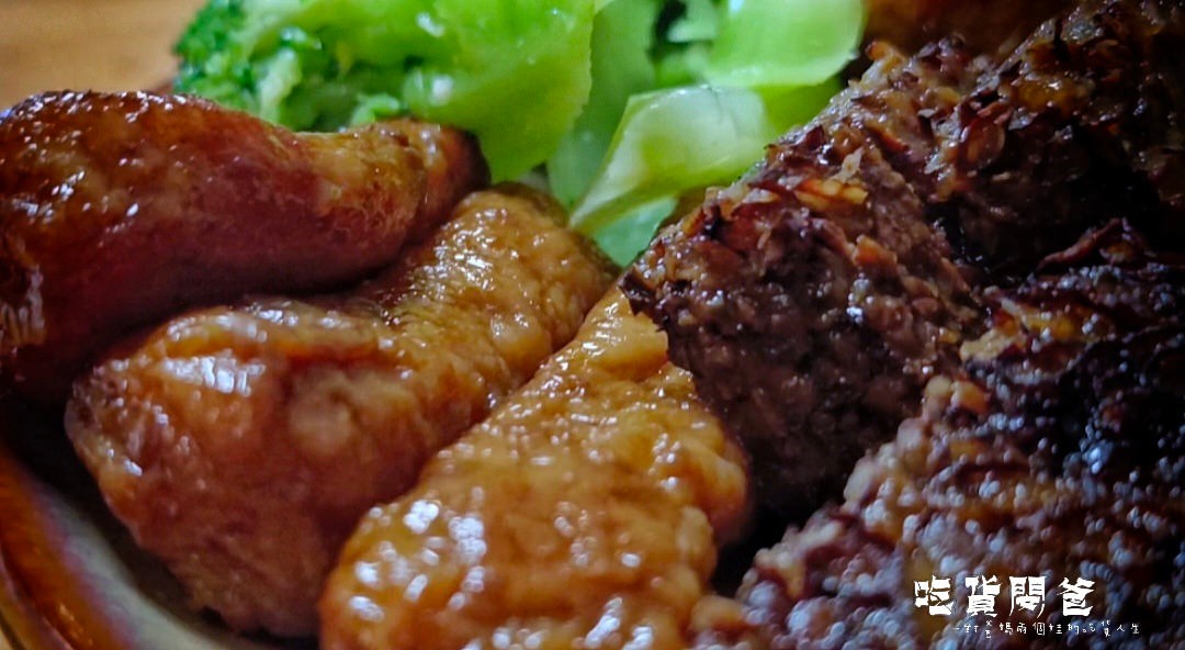 臺灣麵雞飯 ║ 高雄鳳山 ║ 從白天晚上到消夜都能吃上的超派厚切牛肉麵、滿嘴雞油香的臺灣雞飯,一吃愛上! - 第43張圖 臺灣麵雞飯 ║ 高雄鳳山 ║ 從白天晚上到消夜都能吃上的超派厚切牛肉麵、滿嘴雞油香的臺灣雞飯,一吃愛上!