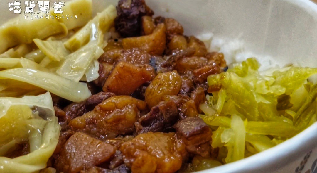 古早魏爌肉飯|高雄鳳山|醬香、油亮滑嫩的腿庫飯必吃,爌肉、肉燥、豬腳、雞腿更是人氣必點! - 第24張圖 古早魏爌肉飯|高雄鳳山|醬香、油亮滑嫩的腿庫飯必吃,爌肉、肉燥、豬腳、雞腿更是人氣必點!