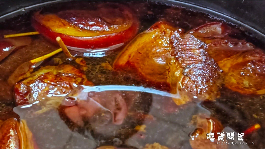 古早魏爌肉飯|高雄鳳山|醬香、油亮滑嫩的腿庫飯必吃,爌肉、肉燥、豬腳、雞腿更是人氣必點! - 第12張圖 古早魏爌肉飯|高雄鳳山|醬香、油亮滑嫩的腿庫飯必吃,爌肉、肉燥、豬腳、雞腿更是人氣必點!
