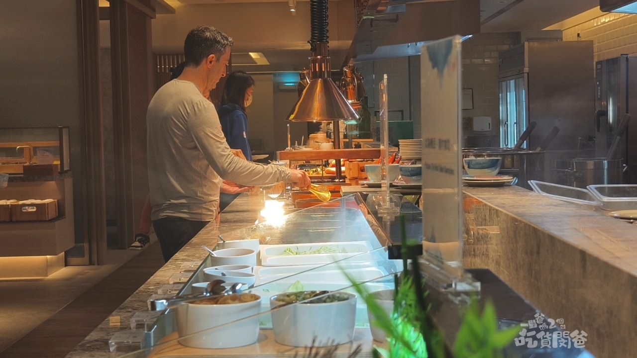 日月潭力麗溫德姆溫泉酒店|南投親子住宿|超狂豪華一泊二食吃到飽,再給你獨立雙泉泡湯雙浴缸、露天泳池、KTV、SPA裸湯,住過愛上! - 第140張圖 日月潭力麗溫德姆溫泉酒店|南投親子住宿|超狂豪華一泊二食吃到飽,再給你獨立雙泉泡湯雙浴缸、露天泳池、KTV、SPA裸湯,住過愛上!
