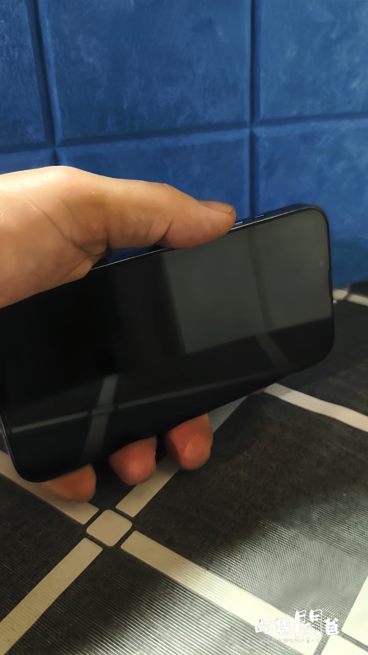 JiaPlus 佳佳貼|iphone手機保護貼推薦,抗藍光、高透光、耐磨抗污、防水防刮,台灣製造的優質保護貼! - 第24張圖 JiaPlus 佳佳貼|iphone手機保護貼推薦,抗藍光、高透光、耐磨抗污、防水防刮,台灣製造的優質保護貼!