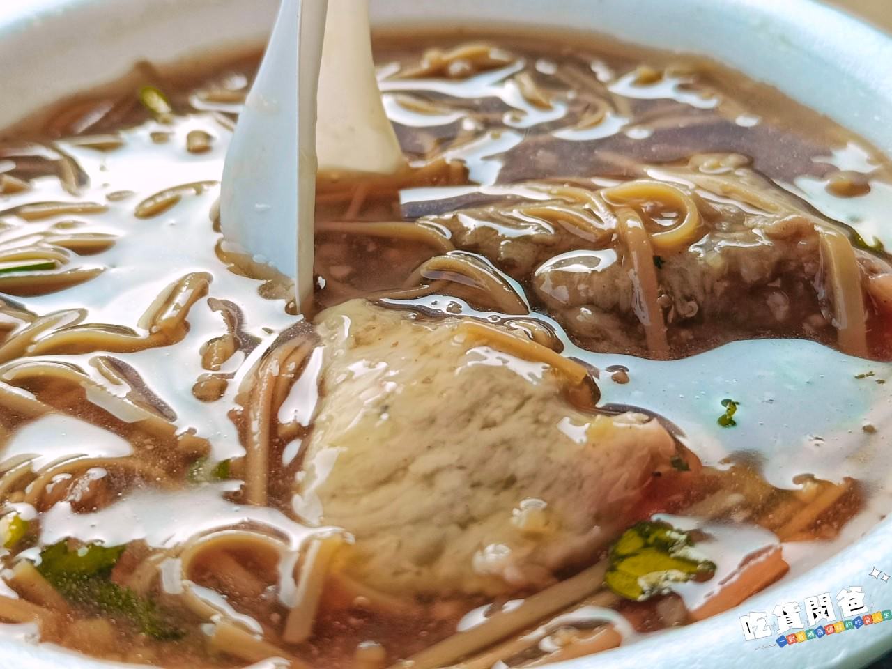 中都麵線羹|高雄三民|銅板價!在地古早味紅麵線,魚塊彈牙、肉塊Q實、羹湯夠味,麵線滑口,一吃愛上! - 第10張圖 中都麵線羹|高雄三民|銅板價!在地古早味紅麵線,魚塊彈牙、肉塊Q實、羹湯夠味,麵線滑口,一吃愛上!