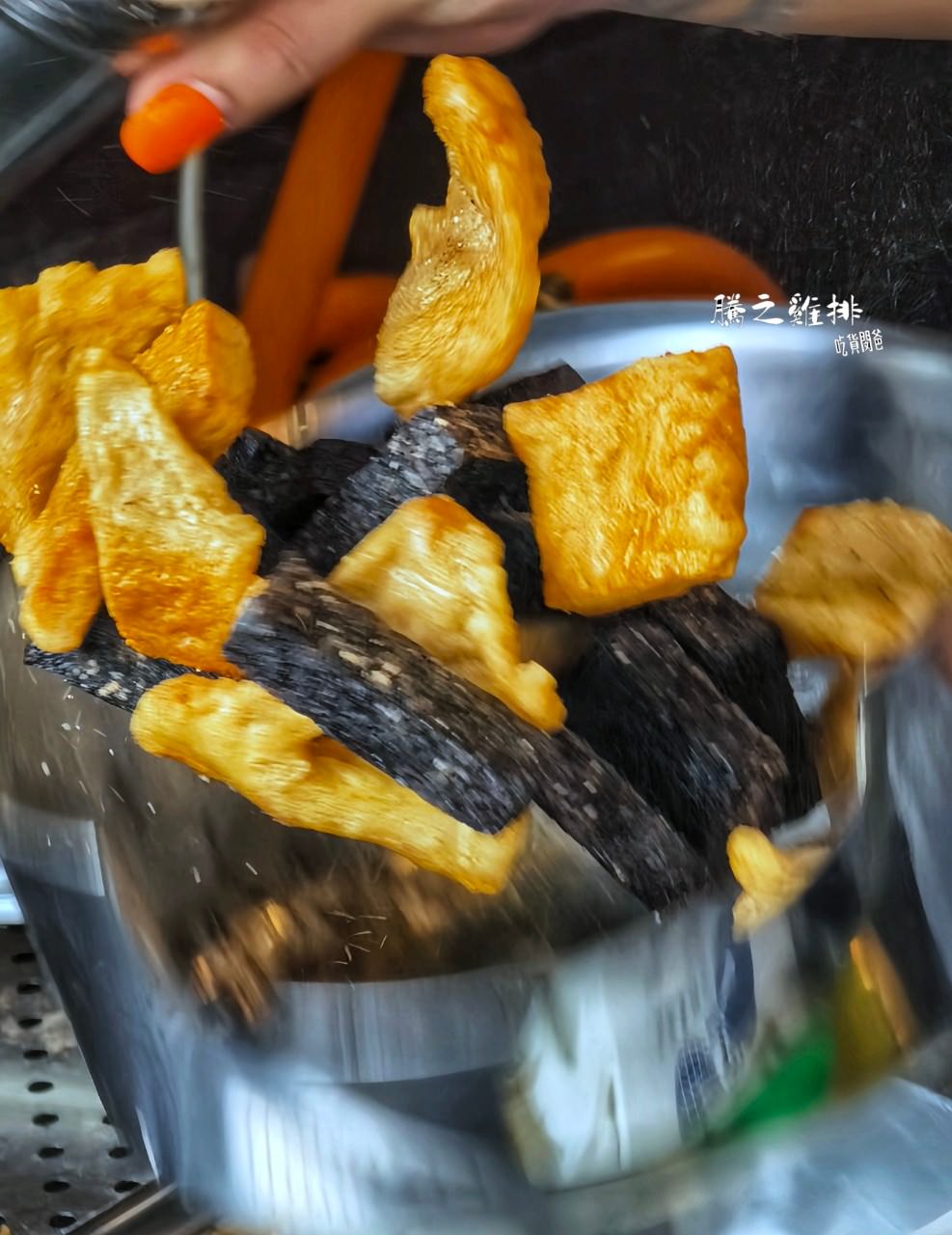騰之雞排|高雄楠梓|必吃!脆皮雞排皮脆、肉厚又多汁!單點炸物涮嘴必點!在地人氣雞排專賣,一吃愛上! - 第24張圖 騰之雞排|高雄楠梓|必吃!脆皮雞排皮脆、肉厚又多汁!單點炸物涮嘴必點!在地人氣雞排專賣,一吃愛上!