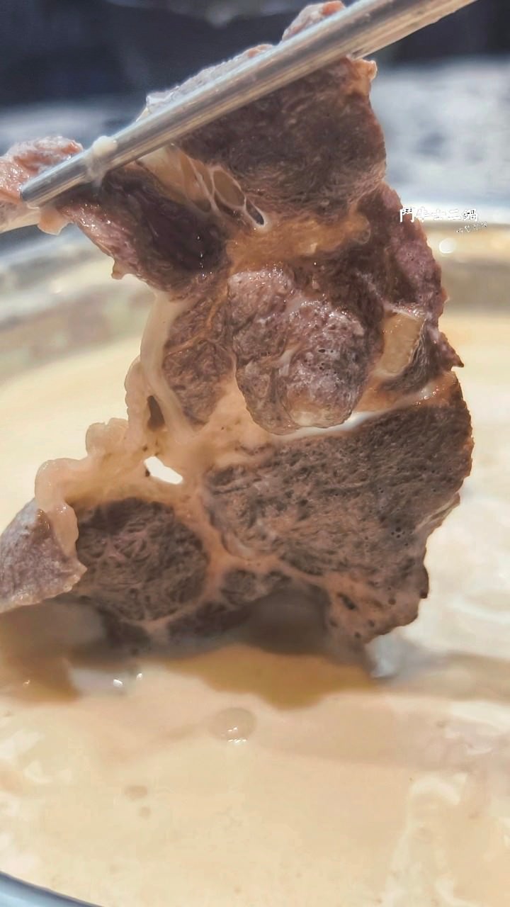 鬥牛士二鍋|高雄楠梓|二鍋升級2.0,高CP肉肉吃起來,通關密語、四人同行,再給你超浮誇療癒系超大肉盤! - 第46張圖 鬥牛士二鍋|高雄楠梓|二鍋升級2.0,高CP肉肉吃起來,通關密語、四人同行,再給你超浮誇療癒系超大肉盤!