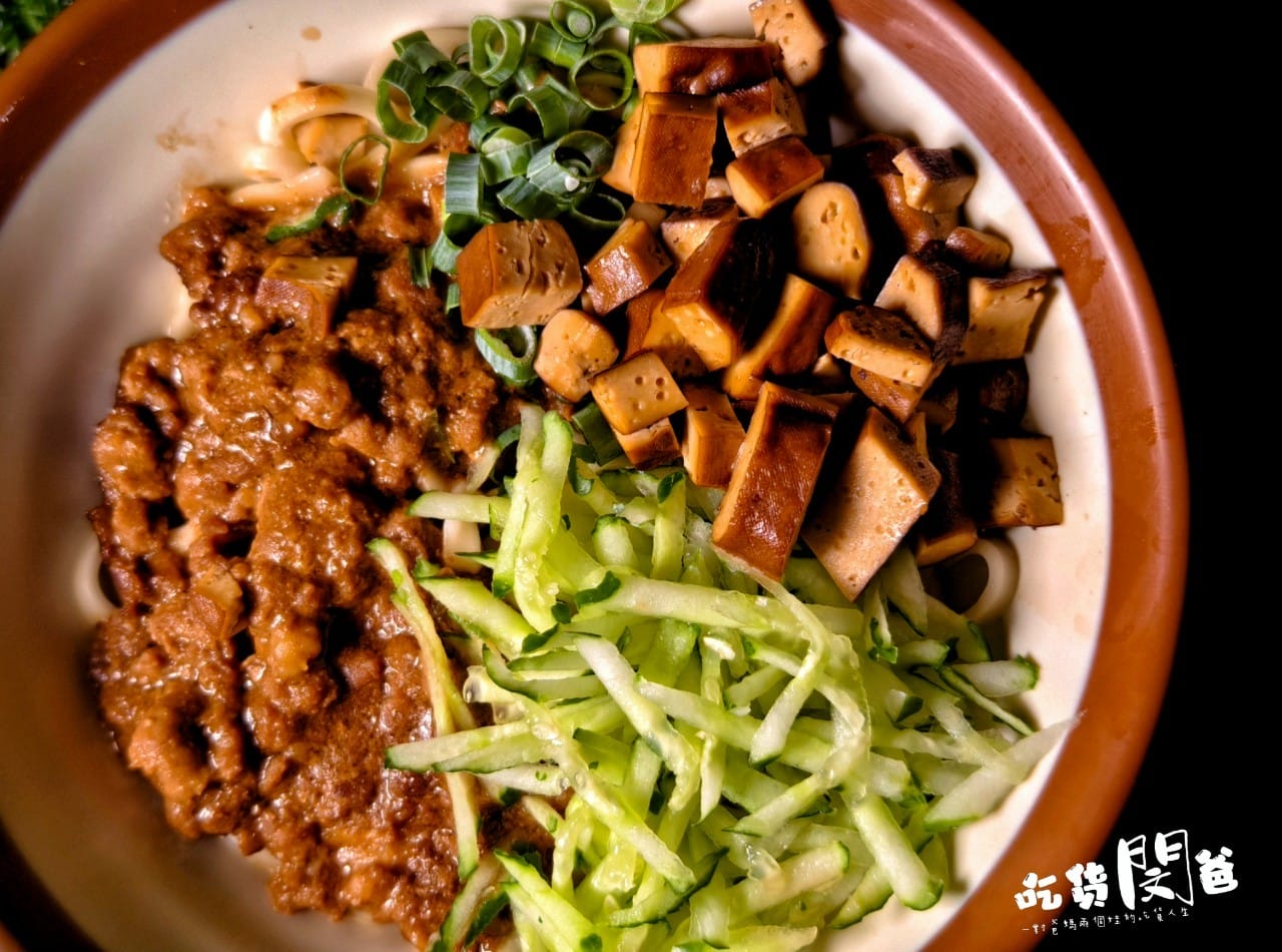 傑紅燒豬肉麵(原味食尚)|高雄三民|豬肉麵招牌必吃,炸醬、鍋燒麵超夠味,隱藏版小食堂一吃愛上! - 第22張圖 傑紅燒豬肉麵(原味食尚)|高雄三民|豬肉麵招牌必吃,炸醬、鍋燒麵超夠味,隱藏版小食堂一吃愛上!