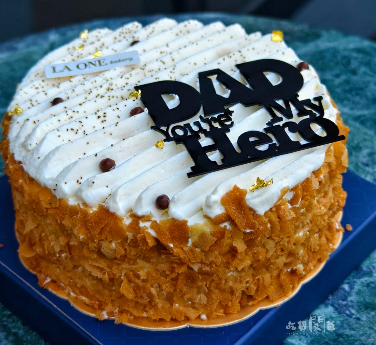 LA ONE Bakery烘焙坊｜高雄鼓山｜今年爸爸節就吃這家！麵包蛋糕夠狂！披薩甜點一吃愛上！