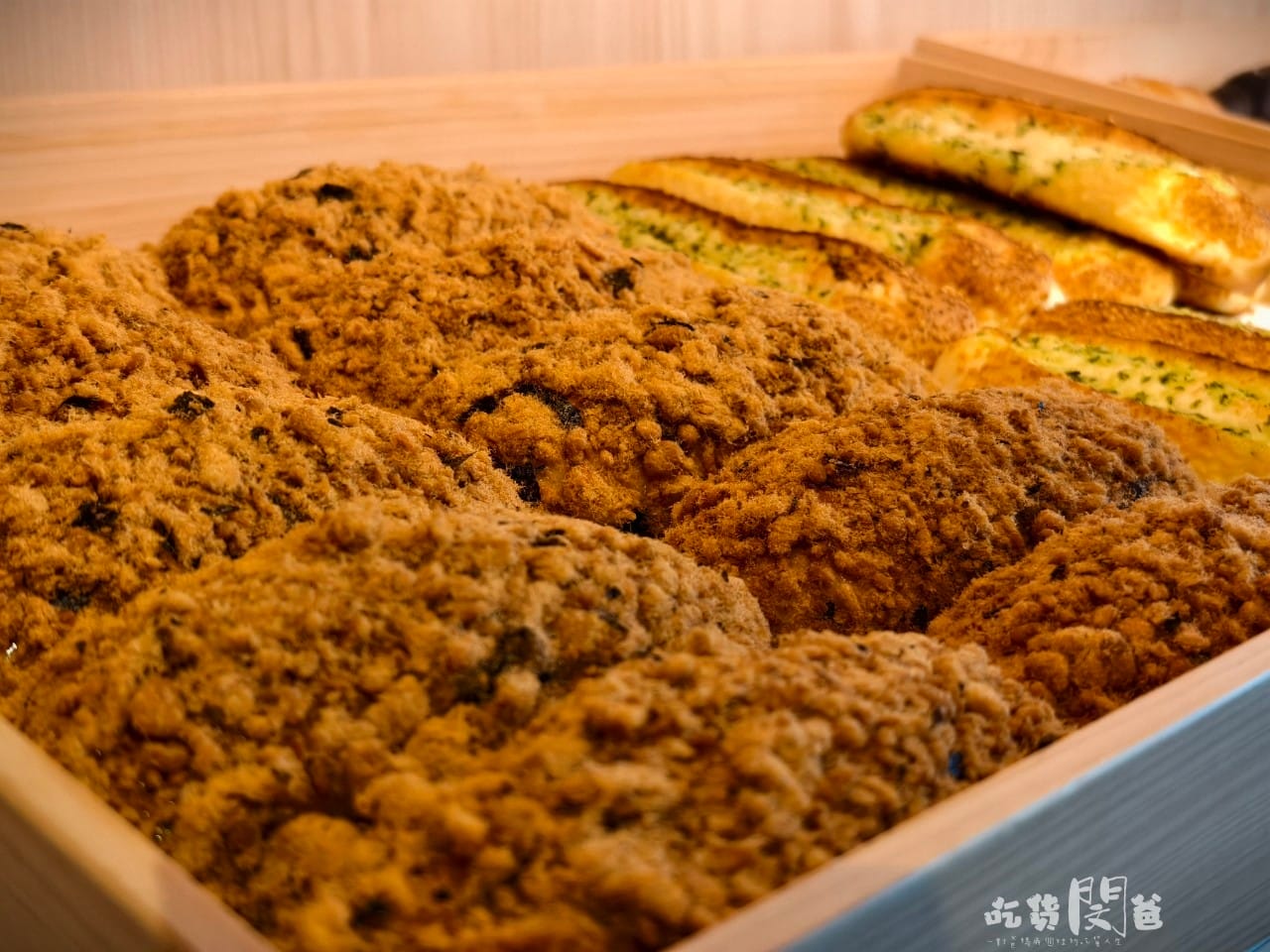 LA ONE Bakery烘焙坊｜高雄鼓山｜今年爸爸節就吃這家！麵包蛋糕夠狂！披薩甜點一吃愛上！