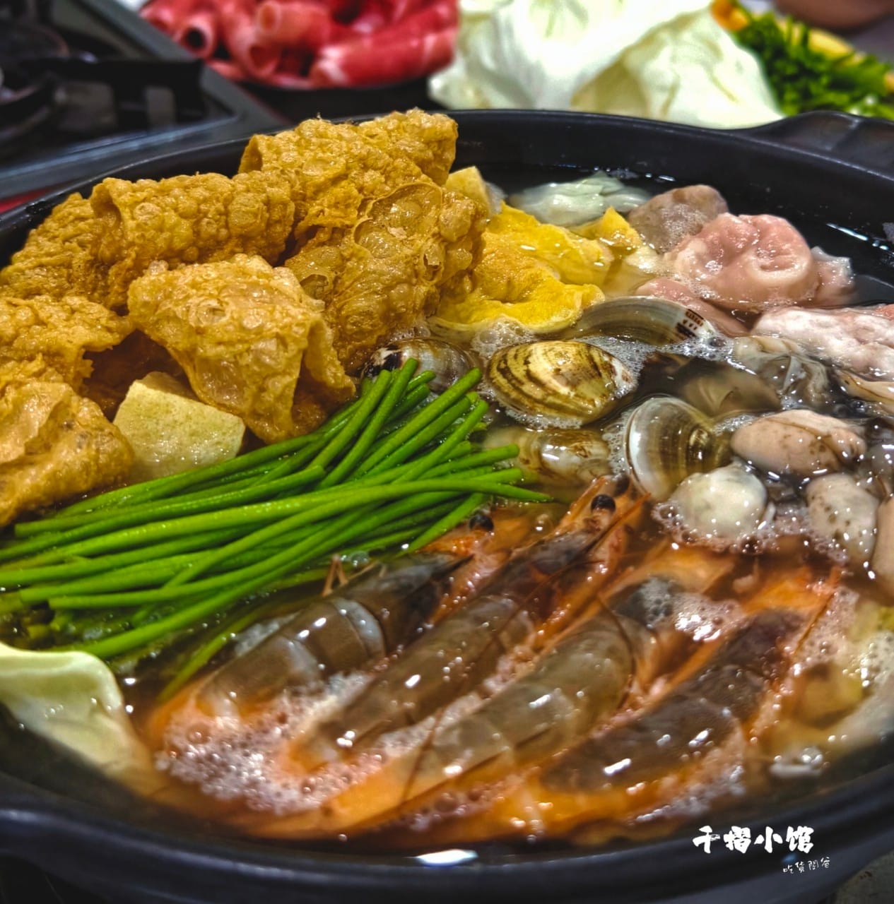 高雄武廟火鍋推薦│千槢小館│酸菜白肉鍋、胡椒豬肚必吃、無敵叉燒飯、泰式涼拌魷魚、起司芋見泥,一吃愛上 - 第14張圖 高雄武廟火鍋推薦│千槢小館│酸菜白肉鍋、胡椒豬肚必吃、無敵叉燒飯、泰式涼拌魷魚、起司芋見泥,一吃愛上
