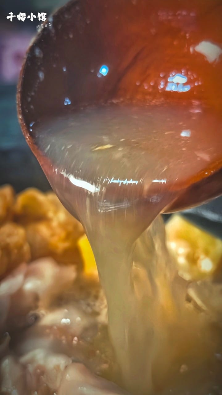 高雄武廟火鍋推薦│千槢小館│酸菜白肉鍋、胡椒豬肚必吃、無敵叉燒飯、泰式涼拌魷魚、起司芋見泥,一吃愛上 - 第17張圖 高雄武廟火鍋推薦│千槢小館│酸菜白肉鍋、胡椒豬肚必吃、無敵叉燒飯、泰式涼拌魷魚、起司芋見泥,一吃愛上