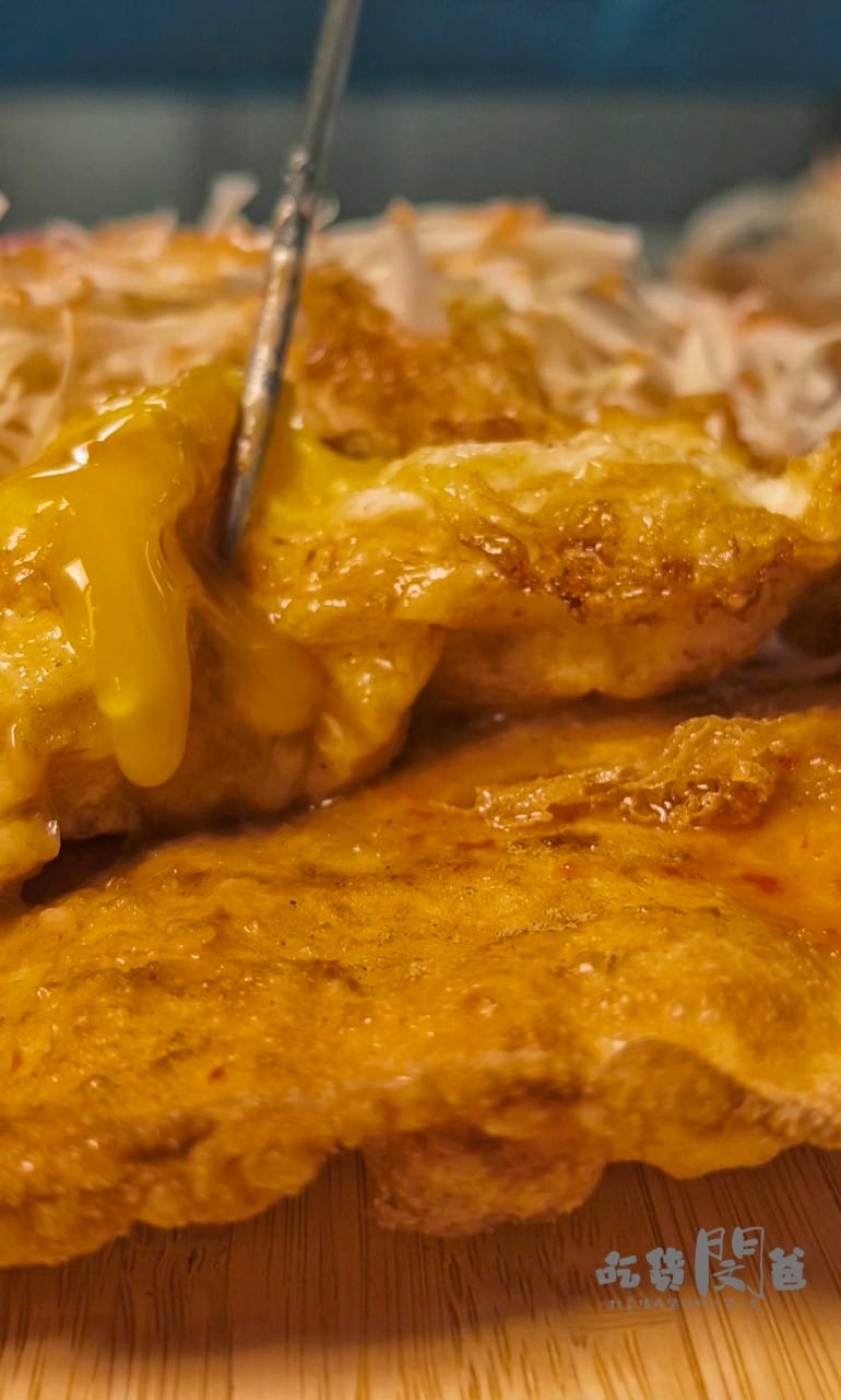 竹力亭炸蛋蔥油餅│台南永康│ 超狂台式下午茶！爆漿炸蛋雞排鬆餅，吃起來酥軟、咬起來飽嘴，一吃愛上！