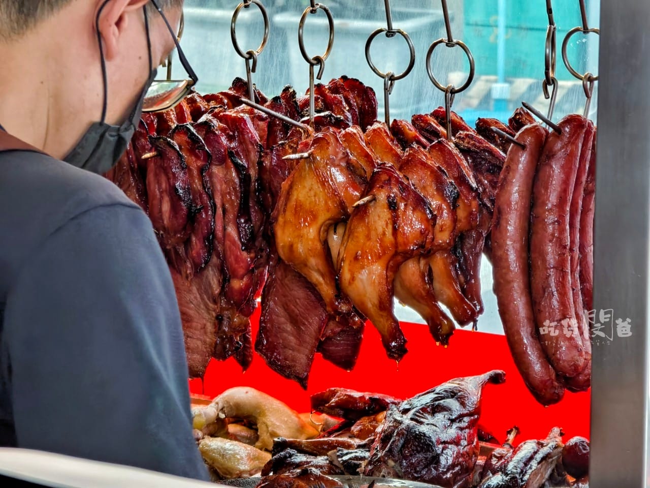 仁記燒臘│高雄左營│超佛！超狂燒臘便當店！口味很討喜！價格超親民！份量超霸氣！讓你一吃成主顧的燒臘店！