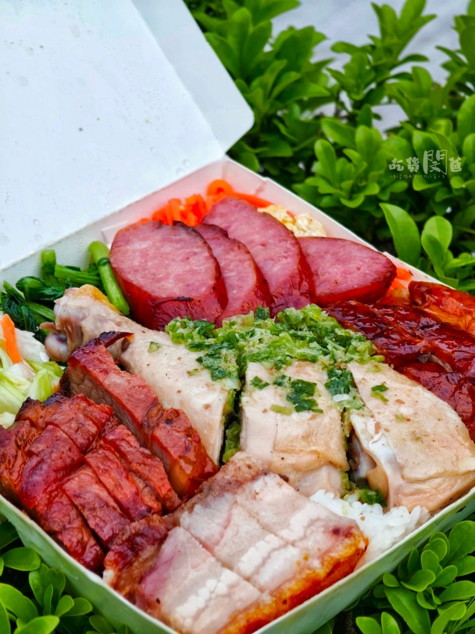 仁記燒臘│高雄左營│超佛！超狂燒臘便當店！口味很討喜！價格超親民！份量超霸氣！讓你一吃成主顧的燒臘店！