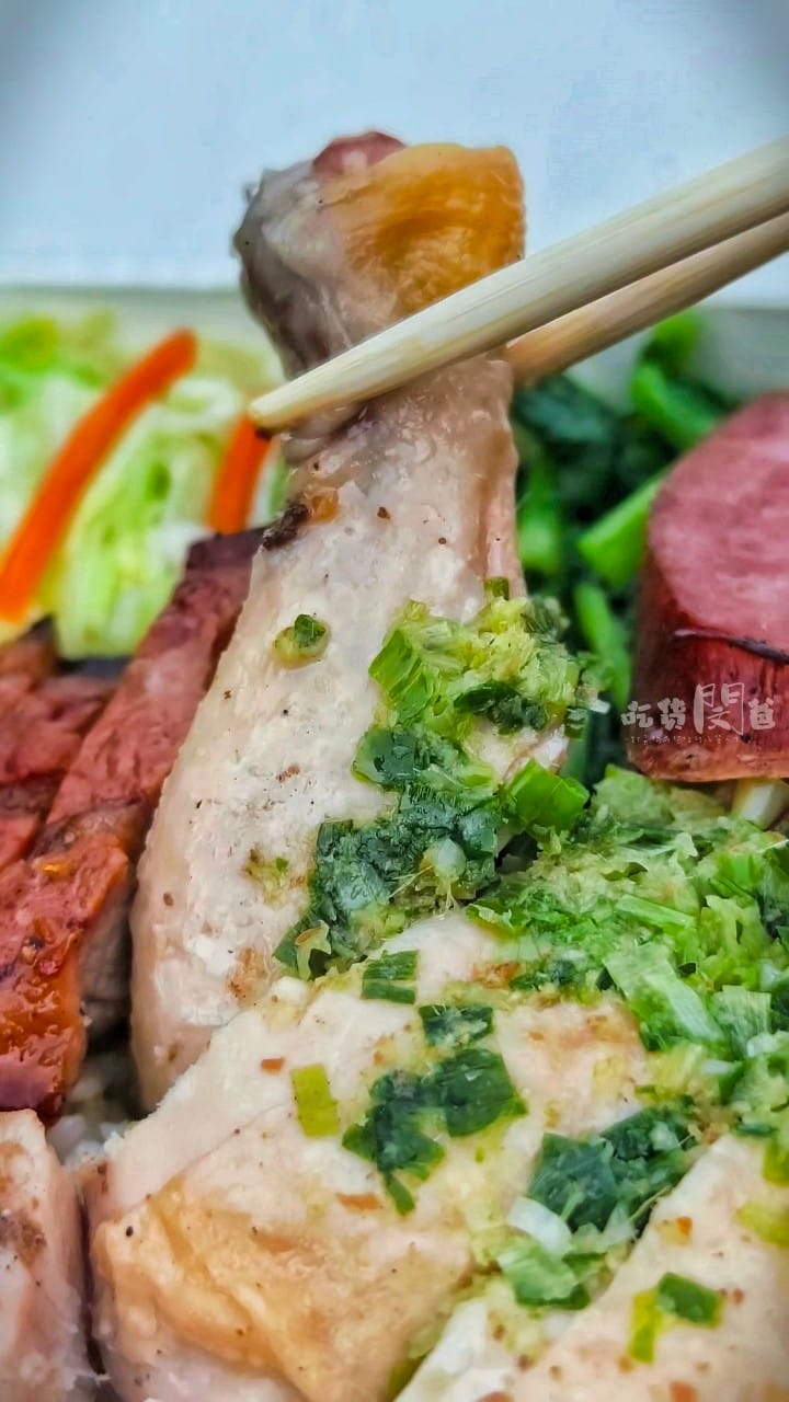 仁記燒臘│高雄左營│超佛！超狂燒臘便當店！口味很討喜！價格超親民！份量超霸氣！讓你一吃成主顧的燒臘店！