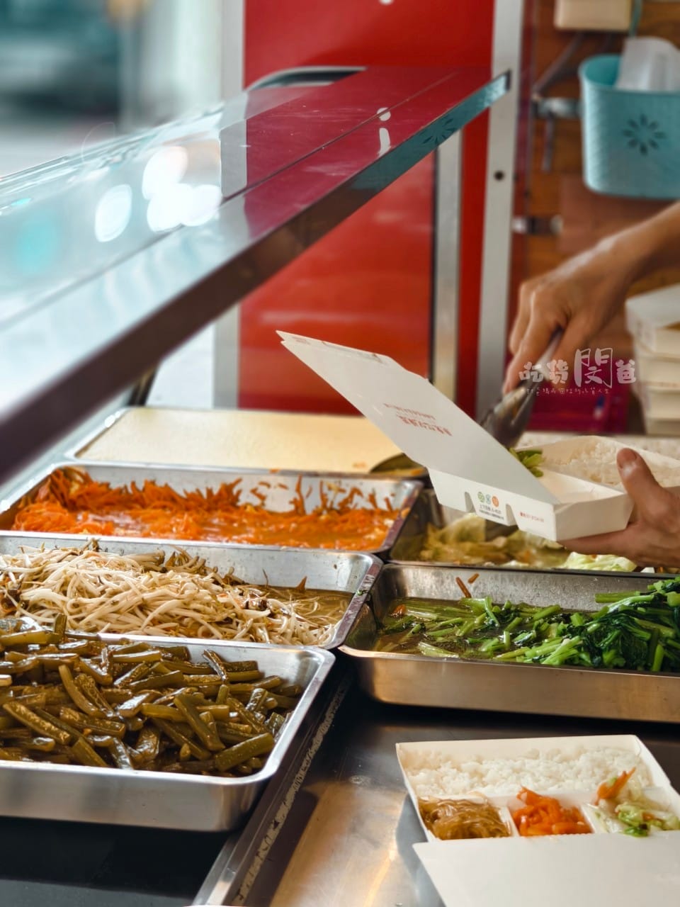 仁記燒臘│高雄左營│超佛！超狂燒臘便當店！口味很討喜！價格超親民！份量超霸氣！讓你一吃成主顧的燒臘店！