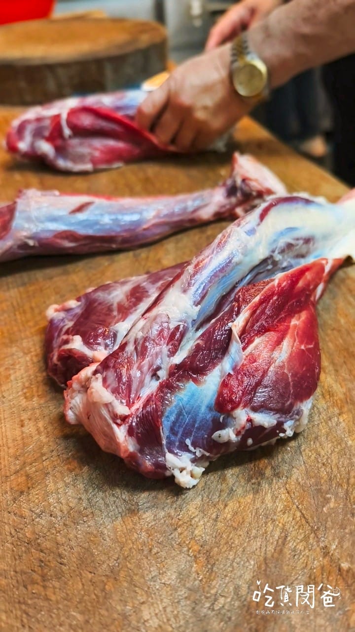 福興牛肉店│高雄新興│隱藏版巷仔內!台灣本土溫體牛專賣,老饕級牛肉,小菜吃到大菜,懶得下廚讓私房料理包幫你端上桌! - 第6張圖 福興牛肉店│高雄新興│隱藏版巷仔內!台灣本土溫體牛專賣,老饕級牛肉,小菜吃到大菜,懶得下廚讓私房料理包幫你端上桌!