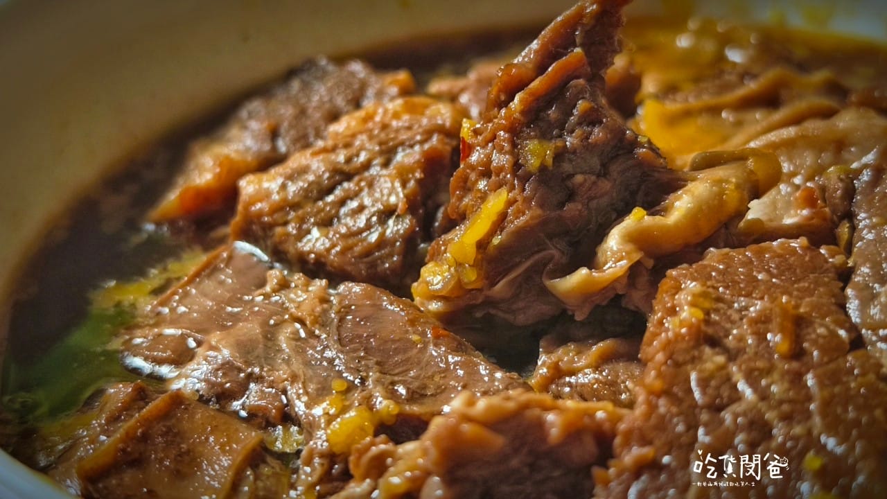 福興牛肉店│高雄新興│隱藏版巷仔內!台灣本土溫體牛專賣,老饕級牛肉,小菜吃到大菜,懶得下廚讓私房料理包幫你端上桌! - 第37張圖 福興牛肉店│高雄新興│隱藏版巷仔內!台灣本土溫體牛專賣,老饕級牛肉,小菜吃到大菜,懶得下廚讓私房料理包幫你端上桌!