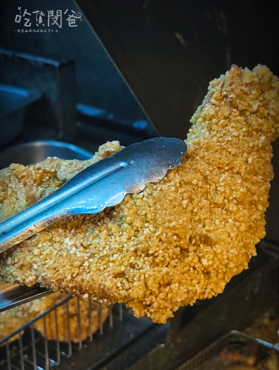 蘋果雞鹹酥雞香雞排│高雄林園│超佛60元比臉大雞排必吃！一字骨爽爽啃骨嗑肉！下午茶、消夜首選！