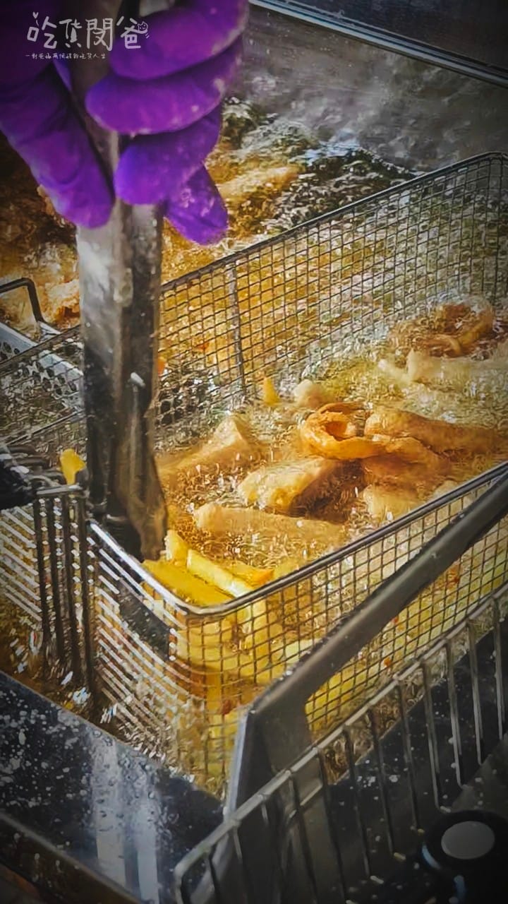 蘋果雞鹹酥雞香雞排│高雄林園│超佛60元比臉大雞排必吃！一字骨爽爽啃骨嗑肉！下午茶、消夜首選！