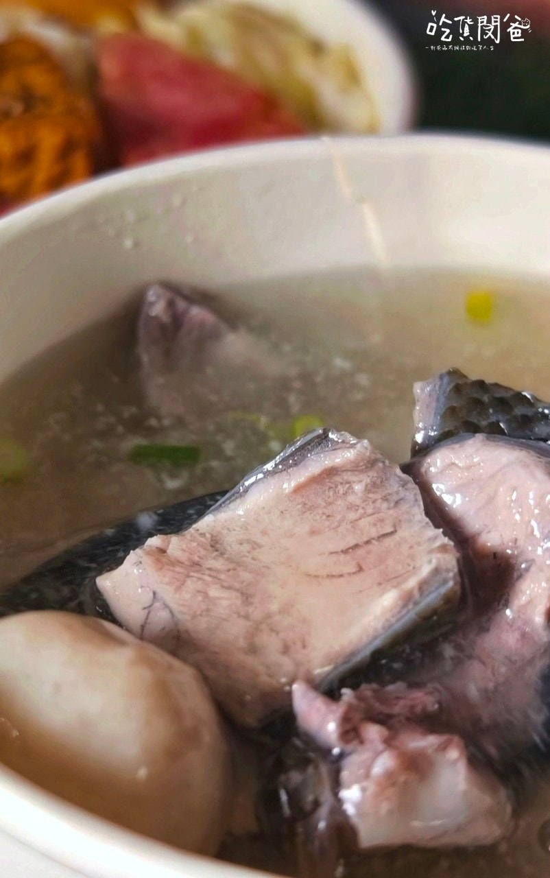 高雄便當推薦│老爺美食館鳳山店│米其林認證的平價便當,迷人焦糖燻鴨香!鴨腿、鴨胸、香茅煎肉混搭鴨絲飯一吃愛上!打包回家! - 第37張圖 高雄便當推薦│老爺美食館鳳山店│米其林認證的平價便當,迷人焦糖燻鴨香!鴨腿、鴨胸、香茅煎肉混搭鴨絲飯一吃愛上!打包回家!