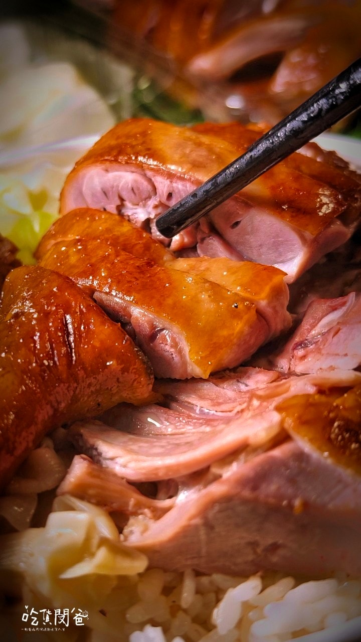 高雄便當推薦│老爺美食館鳳山店│米其林認證的平價便當,迷人焦糖燻鴨香!鴨腿、鴨胸、香茅煎肉混搭鴨絲飯一吃愛上!打包回家! - 第15張圖 高雄便當推薦│老爺美食館鳳山店│米其林認證的平價便當,迷人焦糖燻鴨香!鴨腿、鴨胸、香茅煎肉混搭鴨絲飯一吃愛上!打包回家!
