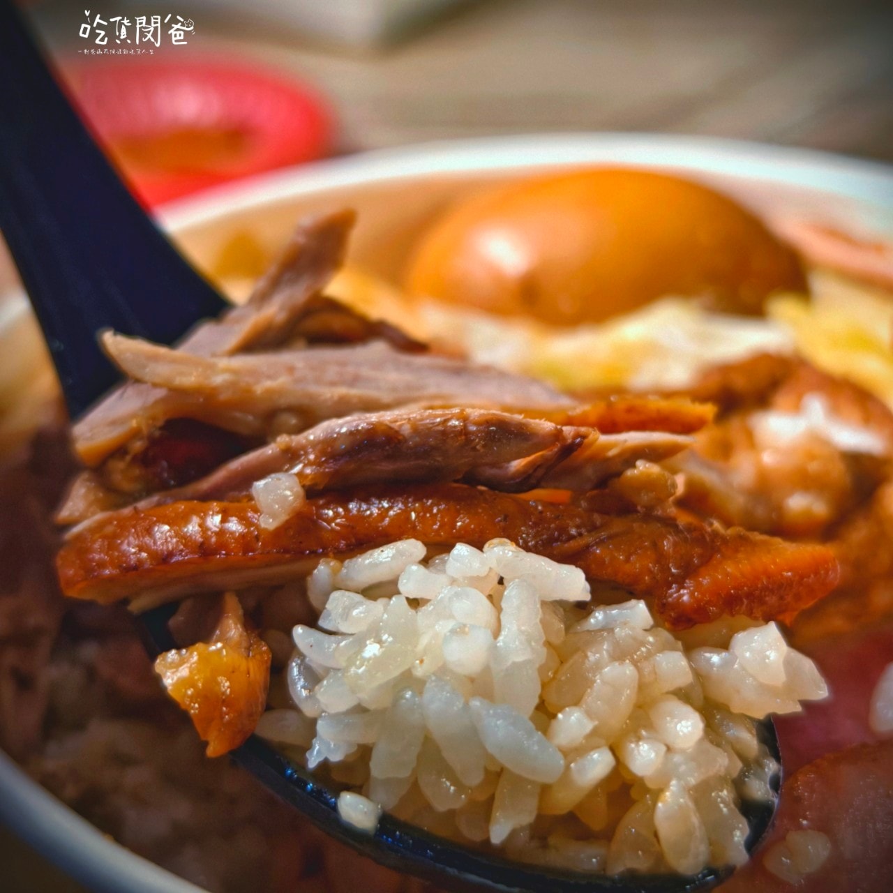 高雄便當推薦│老爺美食館鳳山店│米其林認證的平價便當,迷人焦糖燻鴨香!鴨腿、鴨胸、香茅煎肉混搭鴨絲飯一吃愛上!打包回家! - 第23張圖 高雄便當推薦│老爺美食館鳳山店│米其林認證的平價便當,迷人焦糖燻鴨香!鴨腿、鴨胸、香茅煎肉混搭鴨絲飯一吃愛上!打包回家!
