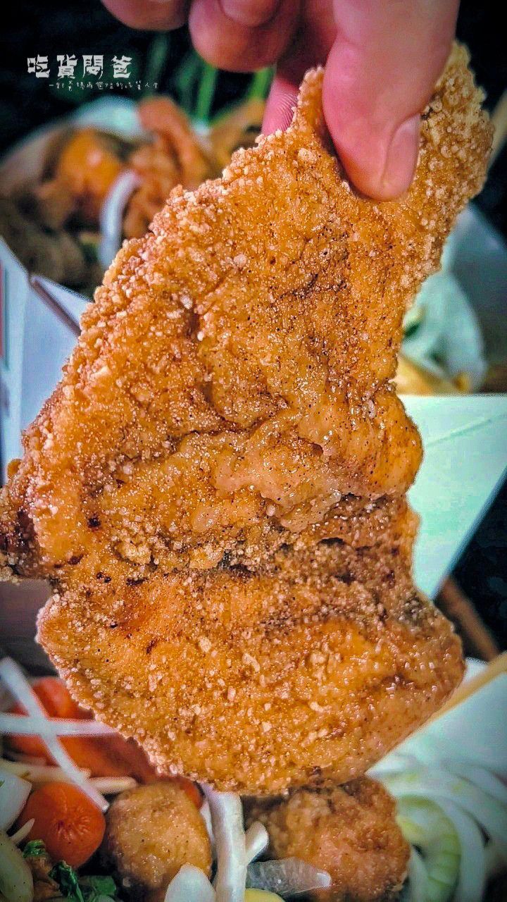 高雄前鎮|蘋果雞鹹酥雞|雞排只要60元還比臉大,真的超派!超厚超多汁!還有各式炸物,從下午茶吃到消夜! - 第9張圖 高雄前鎮|蘋果雞鹹酥雞|雞排只要60元還比臉大,真的超派!超厚超多汁!還有各式炸物,從下午茶吃到消夜!