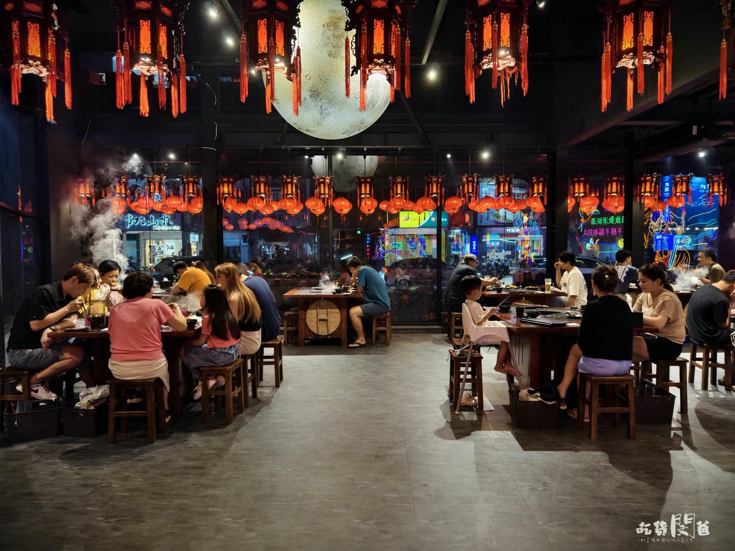 醉地府鐵鍋燉│台中西屯│激推！最強CP消夜場！百元熱炒超厲害，大大鐵鍋大口吃起來！