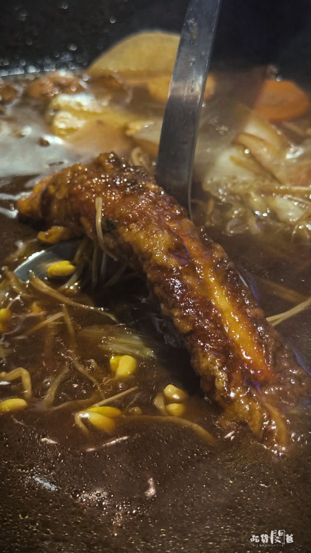醉地府鐵鍋燉│台中西屯│激推！最強CP消夜場！百元熱炒超厲害，大大鐵鍋大口吃起來！